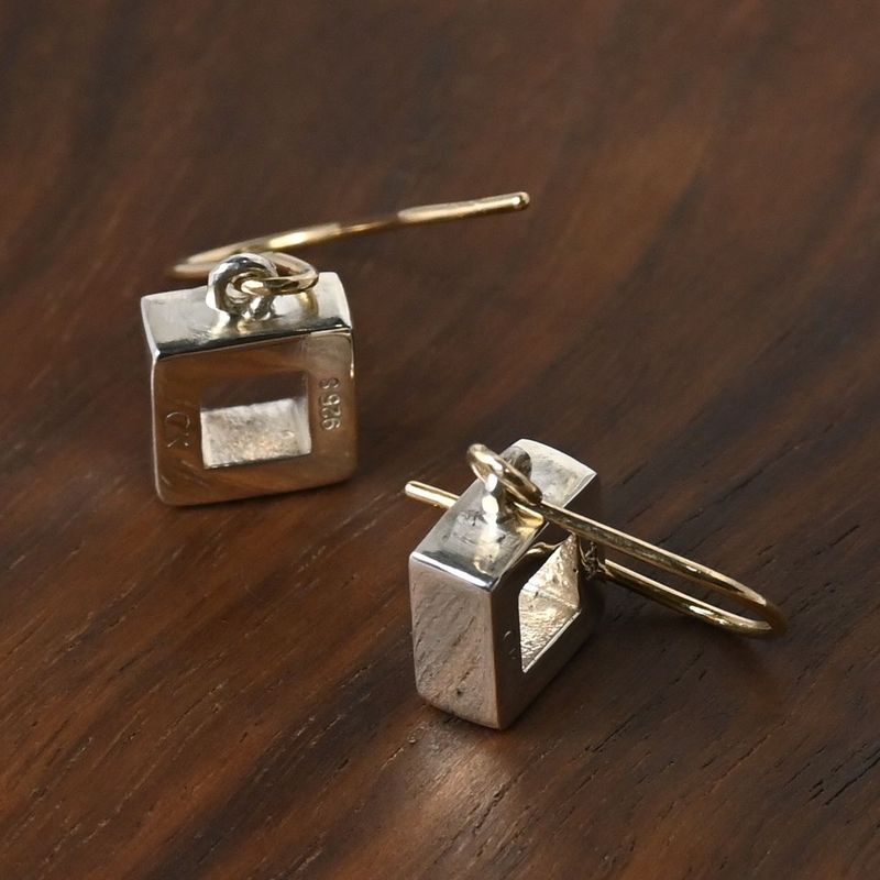 【新品仕上げ】Calvin Klein スクエア ピアス 両耳用 ペア silver925 カルバン・クライン