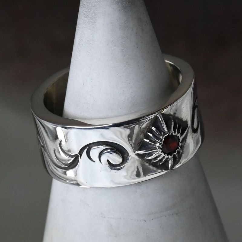 【研磨済】 ARIZONA FREEDOM シルバー ルビー リング 14号  太陽神 唐草 silver 925 アリゾナフリーダム