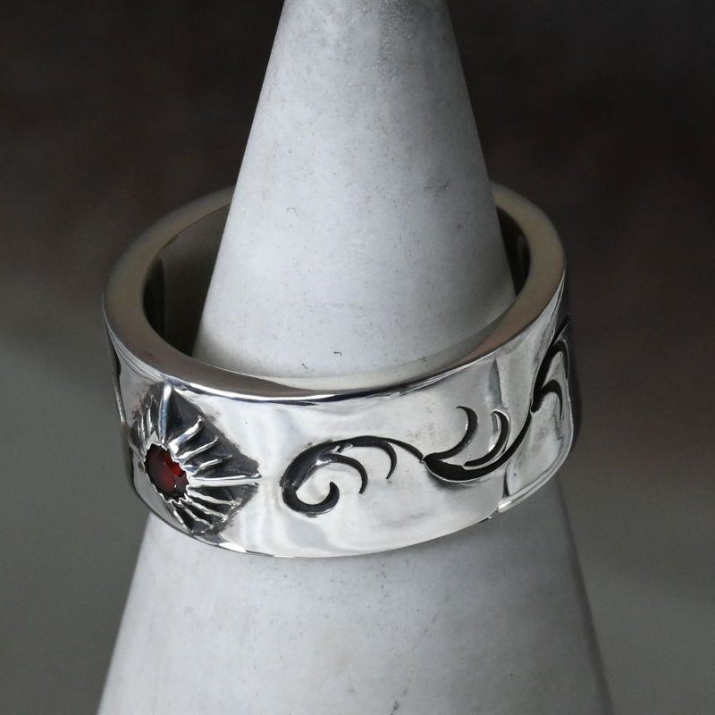 【研磨済】 ARIZONA FREEDOM シルバー ルビー リング 14号  太陽神 唐草 silver 925 アリゾナフリーダム