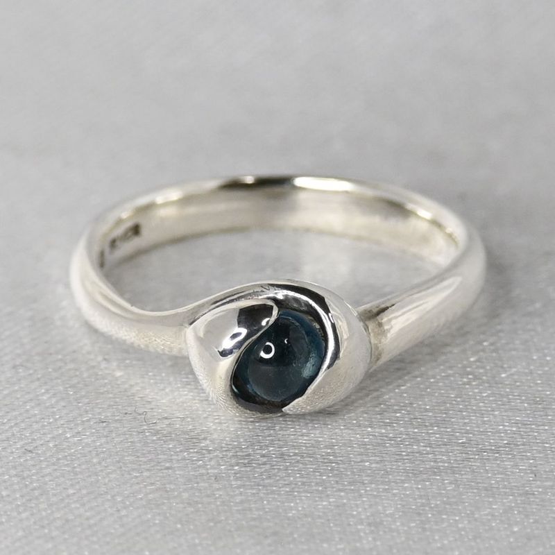 【新品仕上げ】美品 4℃ ヨンドシー リング 指輪 シルバー925 8号