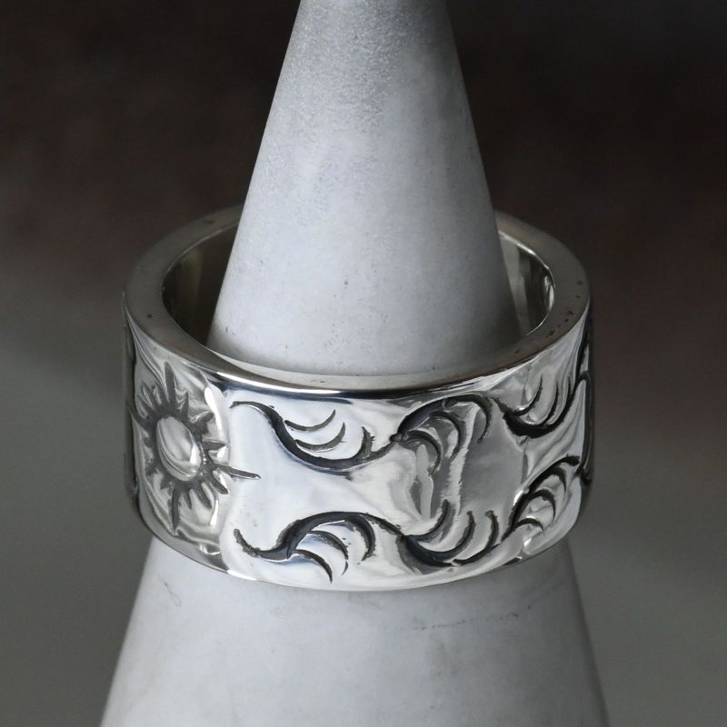 【研磨済】 ARIZONA FREEDOM シルバー リング 17号 R-10a 太陽神 唐草 silver 925 アリゾナフリーダム
