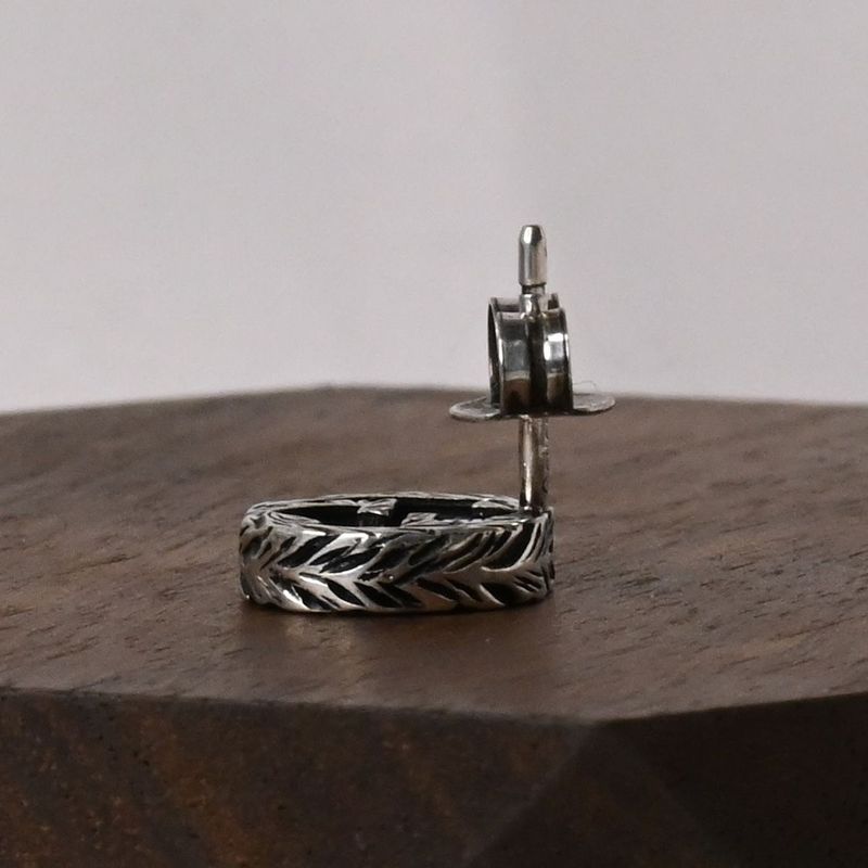 【研磨済】 GUCCI グッチ インターロッキングG アラベスク ピアス(片耳用) 925