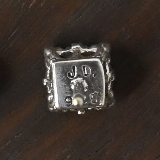 【研磨済】 JUSTIN DAVIS MONTECARLO ピアス ブラック ストーン ペア SEJ047 クラウン シルバー925 ジャスティンデイビス