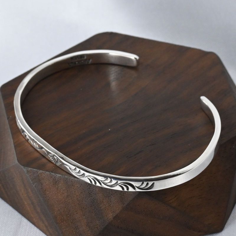 【研磨済】 ARIZONA FREEDOM バングル 唐草 太陽神 4mm幅 シルバー925