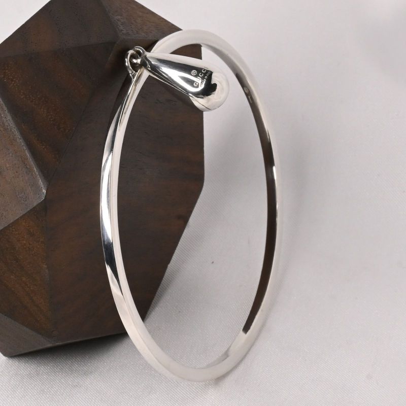 【研磨済】GUCCI シルバー ティアドロップ バングル Ag925 グッチ