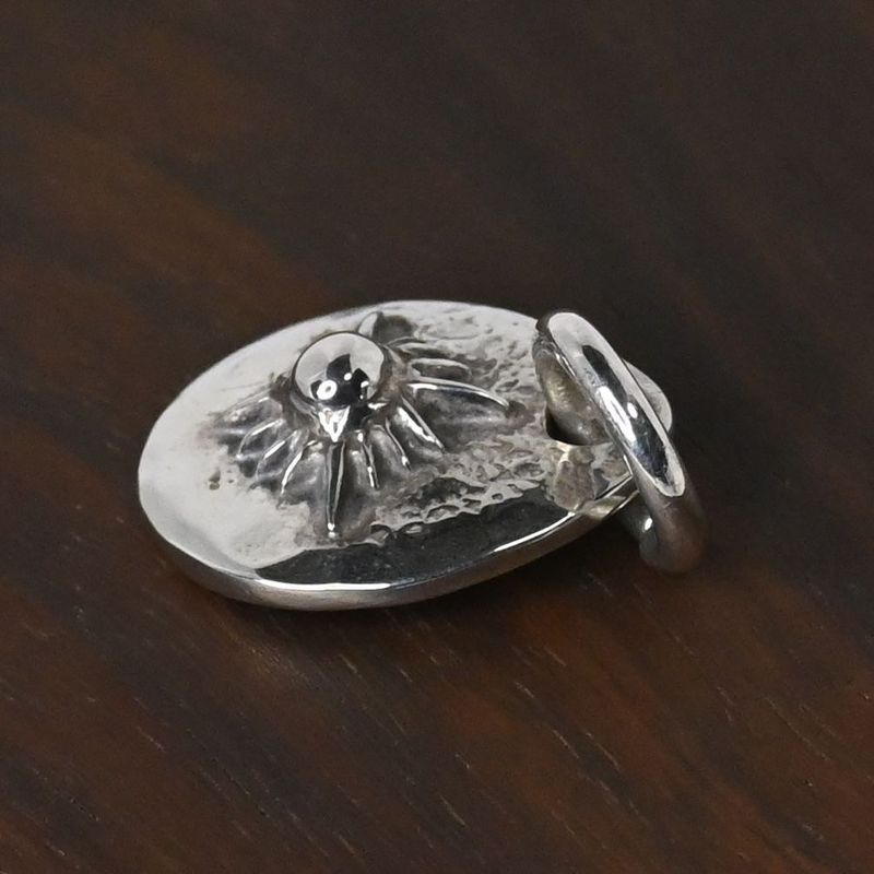【研磨済】ARIZONA FREEDOM チャーム T-40b 太陽神 サンシンボル silver925