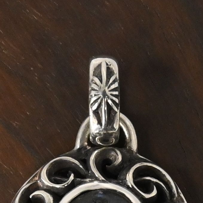 【研磨済】SAAD ペンダントトップ 太陽神 唐草 シルバー925  ネックレスチャーム