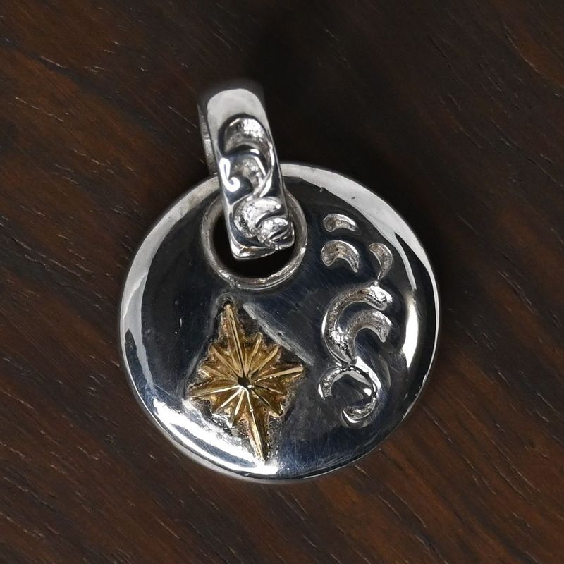 【研磨済】SAAD ペンダントトップ 18K シルバー925 太陽神 唐草 ネックレスチャーム